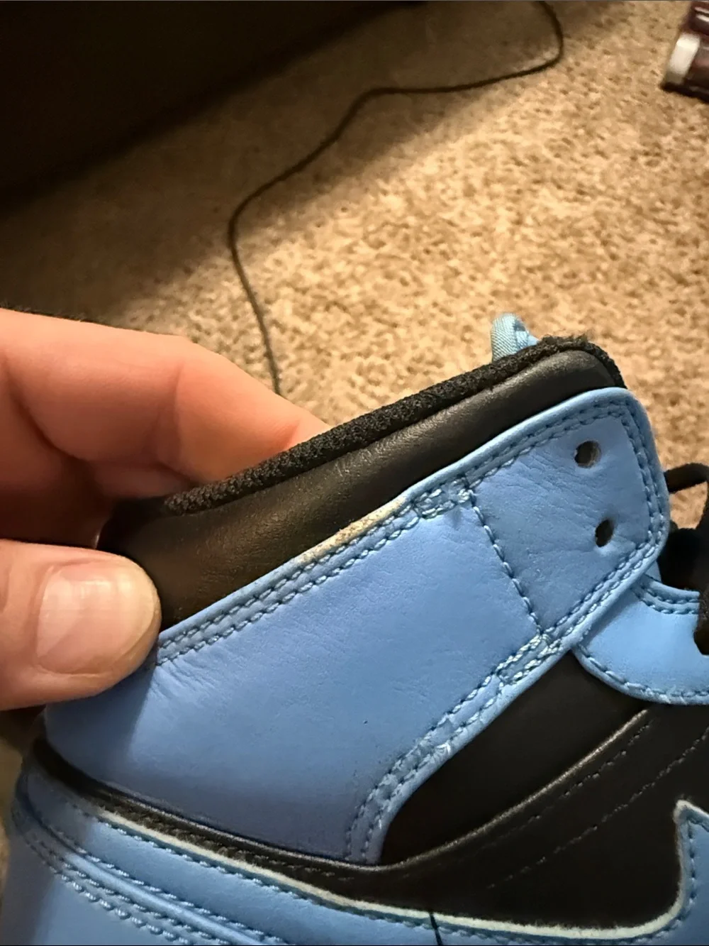 Nike Air Jordan 1 Retro High OG University Blue